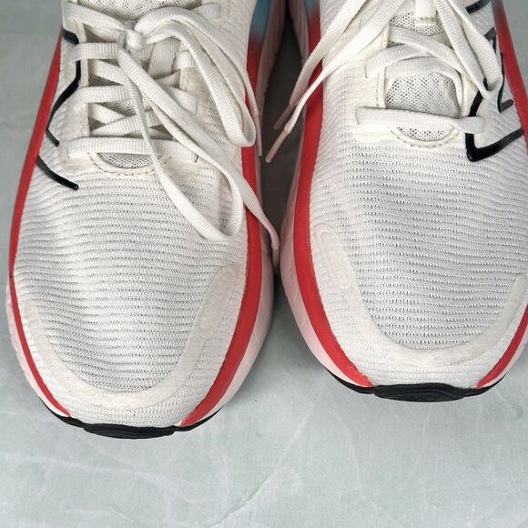 New Balance White and Red Athletic Shoes - Picture 5 of 16